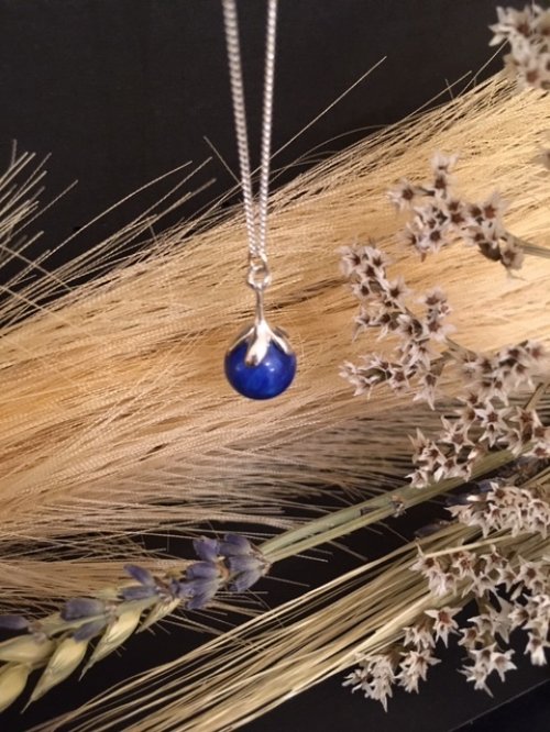 Parelhanger Lapiz Lazuli met zilveren ketting 925