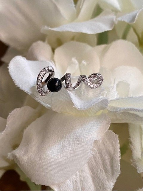 Ring LOVE met Onyx 4mm zilver 925