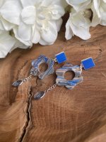 Oorbellen open bloem klein mix blauw &amp; bruin